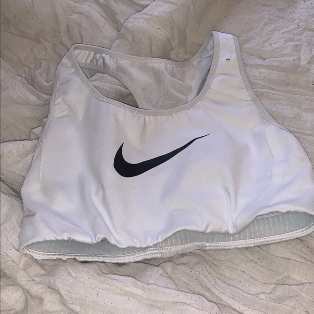 nike sports bra